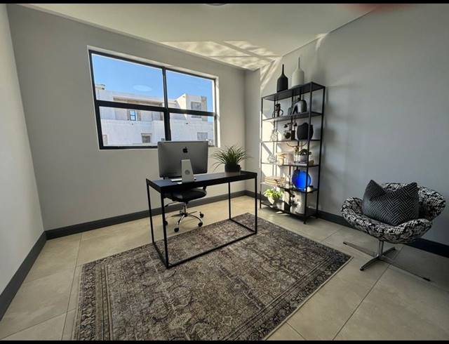 4 BEDROOM HOUSE FOR SALE IN MIDSTREAM HEIGHTS